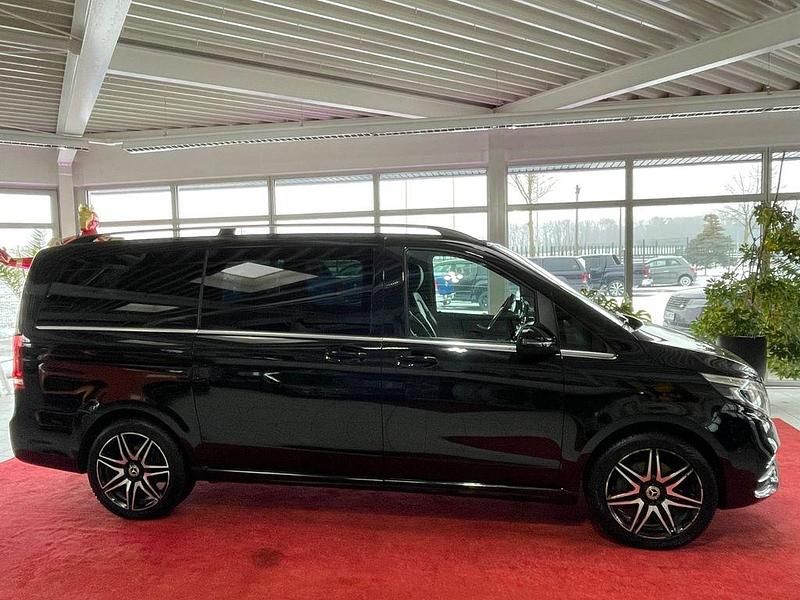 Gebraucht Mercedes V250 AMG 190 PS (139 kW) 2019 Schwarz Van / Kleinbus