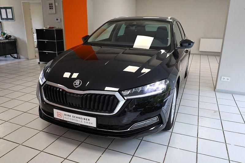 Schwarz Gebraucht 2024 Skoda Octavia Style Kombi | 28.880 € (Guter Preis) - Bild 1/4