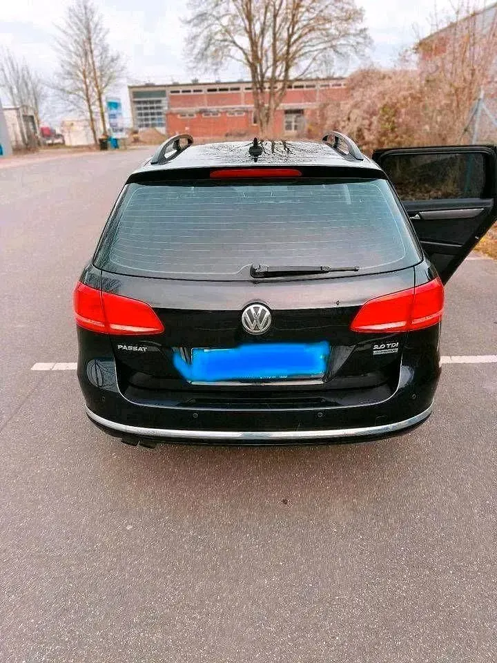 Używany VW Passat 140 KM (102 kW) 2013 Czarny Kombi