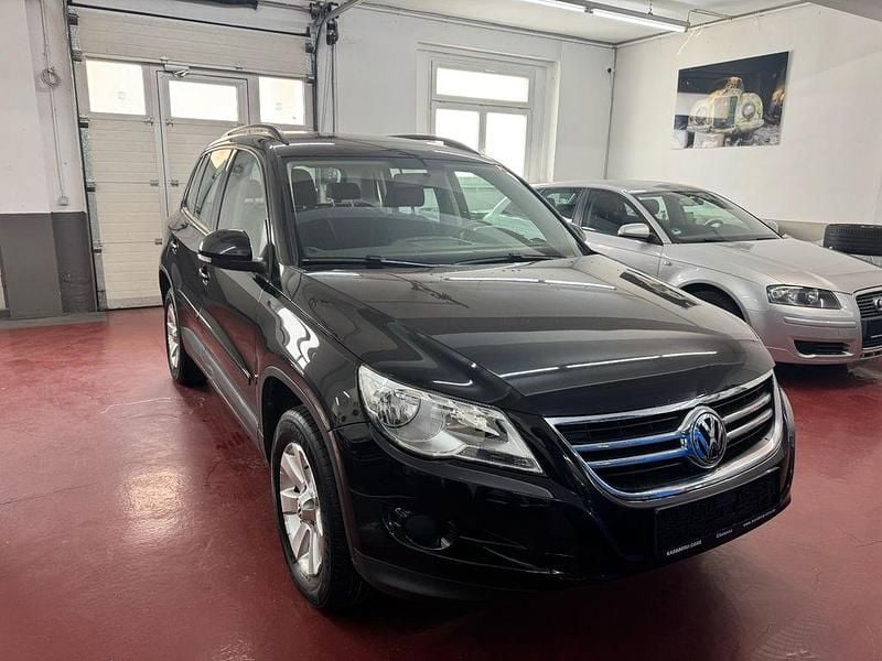 Schwarz Gebraucht 2008 VW Tiguan Track & Field SUV | 6.500 € (Guter Preis) - Bild 1/4
