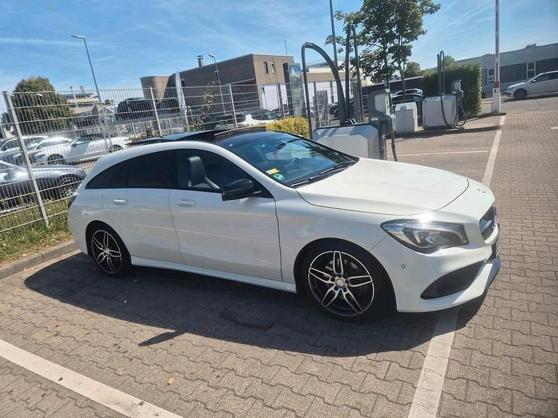Gebraucht Mercedes CLA250 211 PS (155 kW) 2017 Weiß Limousine