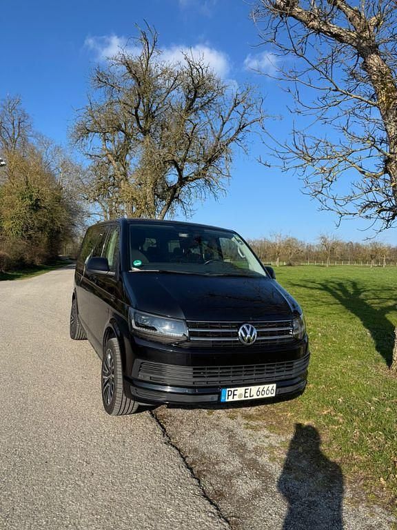 Second-hand VW T6 150 CP (110 kW) 2016 Negru Van