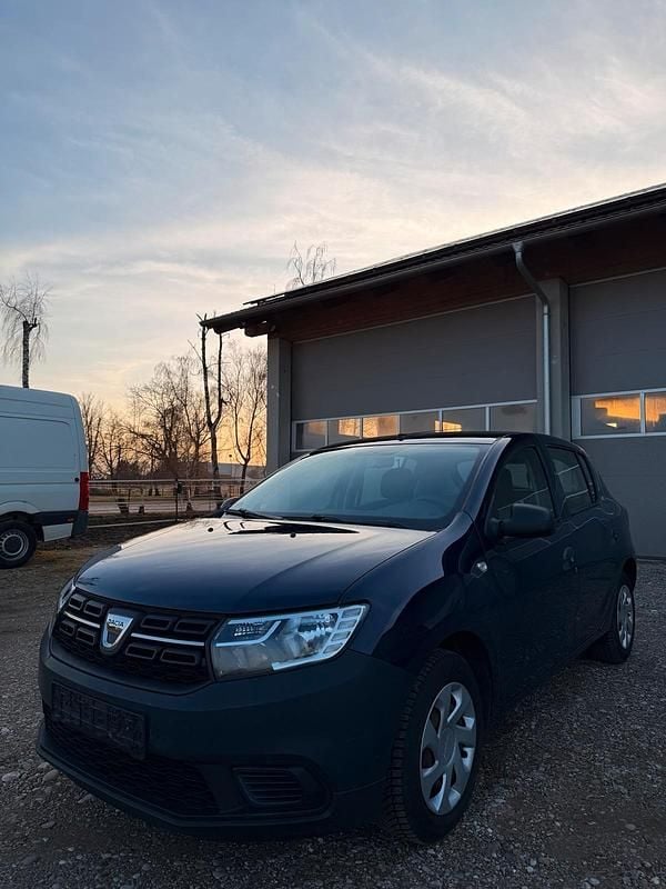 Gebraucht Dacia Sandero 73 PS (53 kW) 2018 Blau Kleinwagen