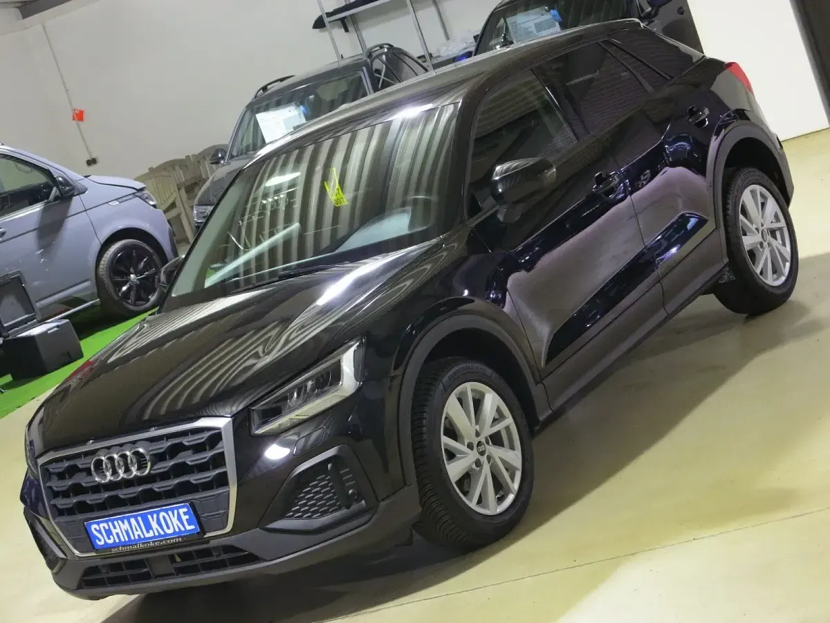 Gebraucht Audi Q2 Basis 150 PS (110 kW) 2022 Mythosschwarz (metallic) SUV