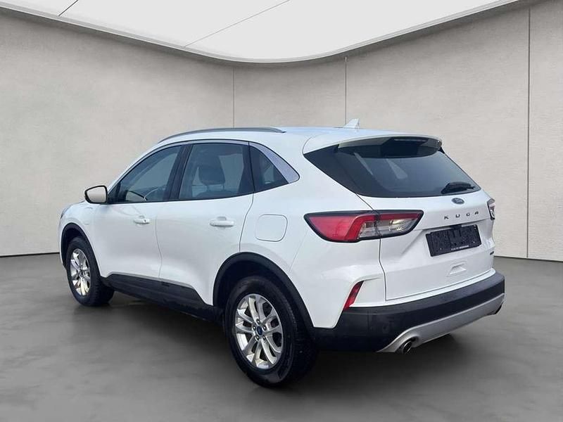 Używany Ford Kuga Titanium 224 KM (164 kW) 2022 Biały SUV
