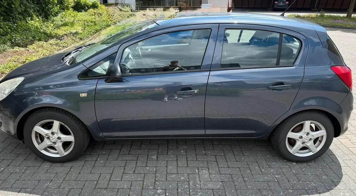 Gebraucht Opel Corsa 90 PS (66 kW) 2009 Blau Kleinwagen