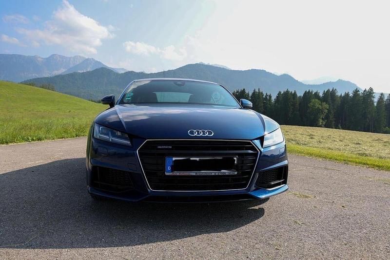 Blau Gebraucht 2017 Audi TT S-Line Coupé | 28.999 € (Fairer Preis) - Bild 1/4
