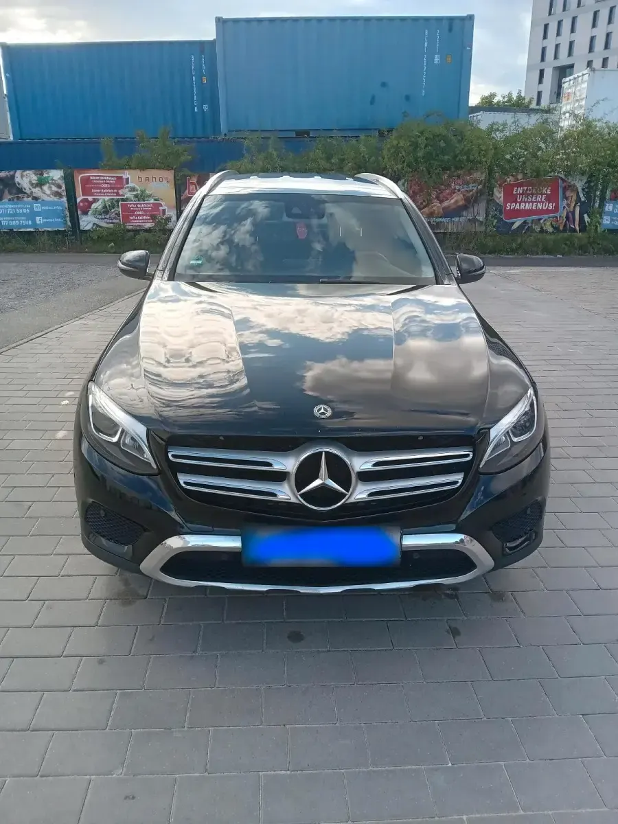 Gebraucht Mercedes GLC250 204 PS (150 kW) 2019 Schwarz SUV