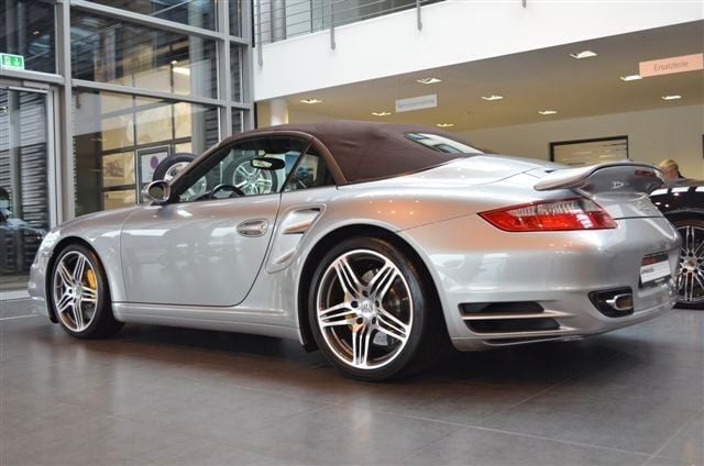 Silber Gebraucht 2007 Porsche 997 Turbo Cabrio | 89.997 € (Fairer Preis) - Bild 1/4