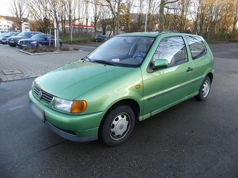 Grün Gebraucht 1998 VW Polo Kleinwagen | 2.100 € (Fairer Preis) - Bild 1/4