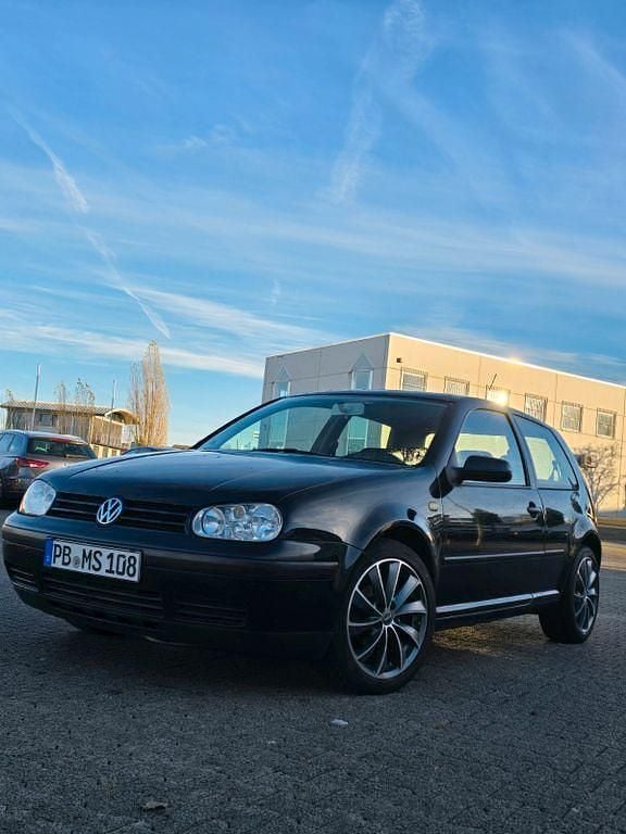 Schwarz Gebraucht 1999 VW Golf IV Limousine | 1.350 € (Guter Preis) - Bild 1/4