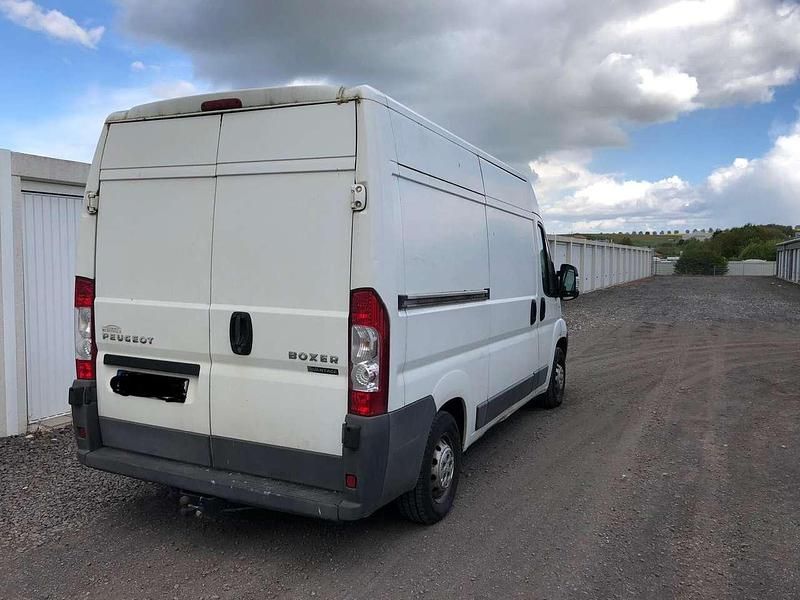 Gebraucht Peugeot Boxer 163 PS (119 kW) 2012 Weiß Van
