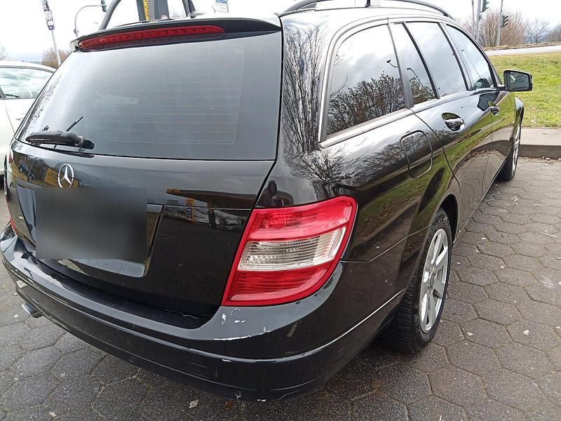 Gebraucht Mercedes C220 170 PS (125 kW) 2010 Schwarz Kombi