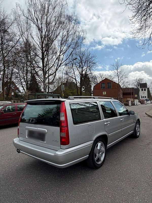 Gebraucht Volvo V70 140 PS (102 kW) 2000 Silber Kombi