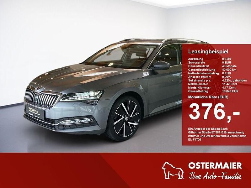Graphitegrau Gebraucht 2023 Skoda Superb Style Kombi | 30.890 € (Etwas zu teuer) - Bild 1/4