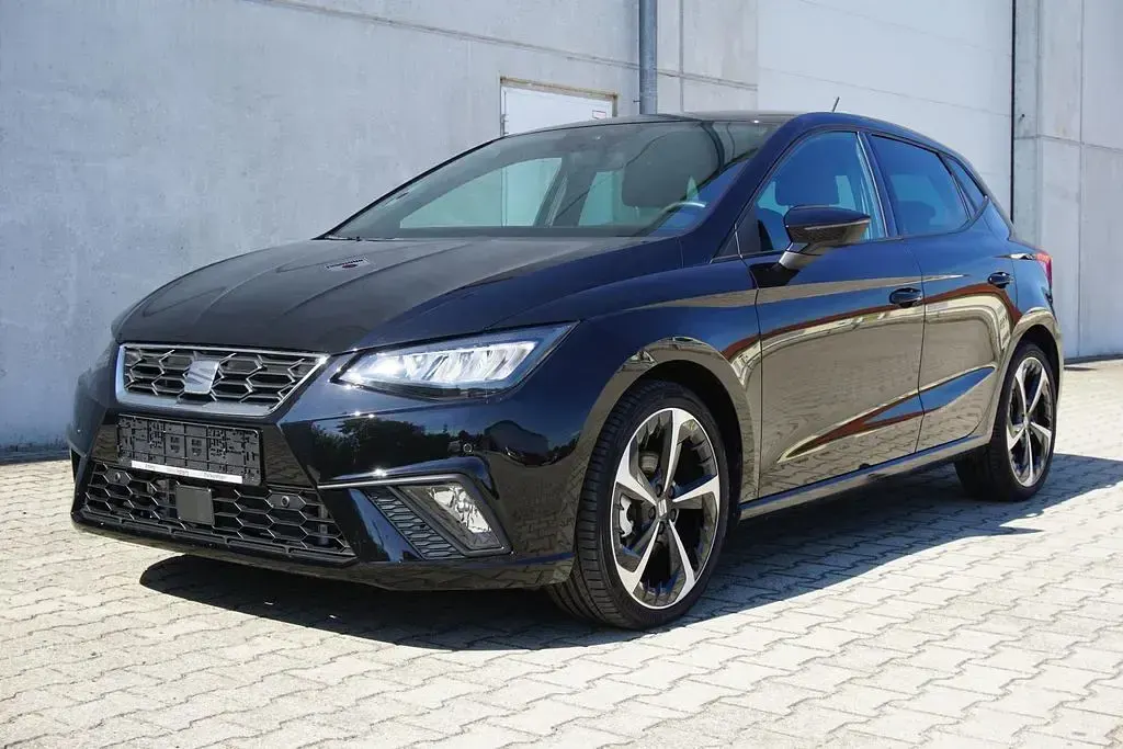 Gebraucht Seat Ibiza FR 116 PS (85 kW) 2025 Mitternachtsschwarz Kleinwagen