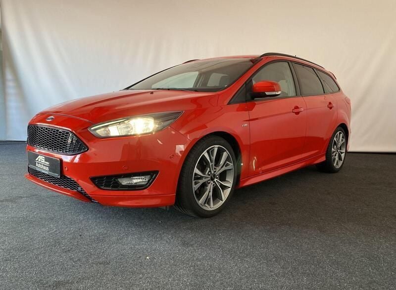 Rot Gebraucht 2018 Ford Focus ST-Line Kombi | 13.900 € (Guter Preis) - Bild 1/4