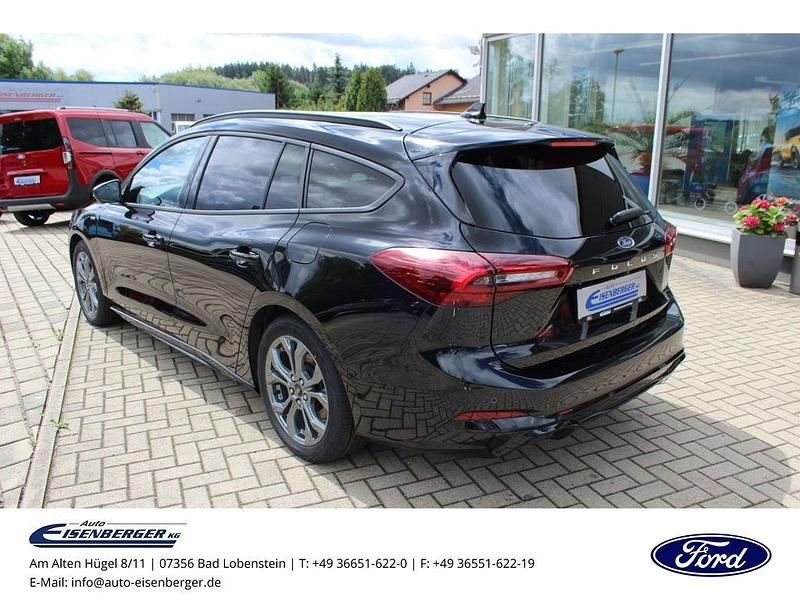 Neu Ford Focus ST-Line 125 PS (91 kW) 2025 Schwarz Limousine