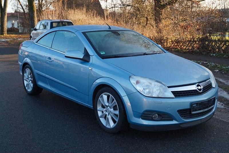 Gebraucht Opel Astra Cosmo 140 PS (102 kW) 2007 Blau Coupé