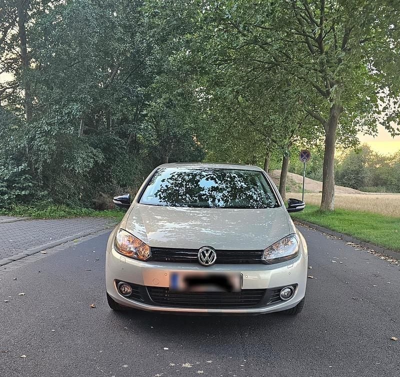 Gebraucht VW Golf VI 143 PS (105 kW) 2012 Silber Kleinwagen
