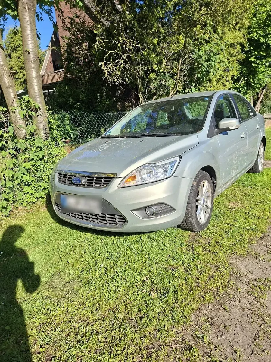Gebraucht Ford Focus 101 PS (74 kW) 2008 Grau Limousine