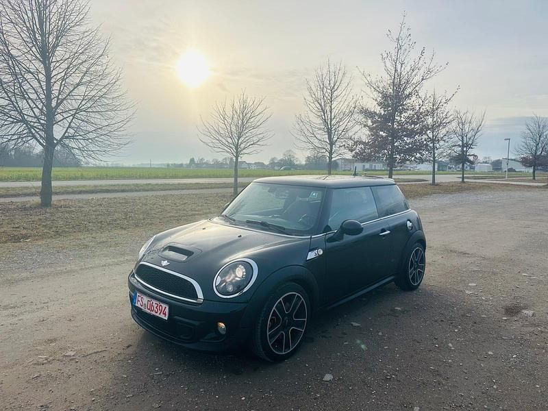 Schwarz Gebraucht 2011 Mini Cooper Coupé Coupé | 4.299 € (Guter Preis) - Bild 1/4