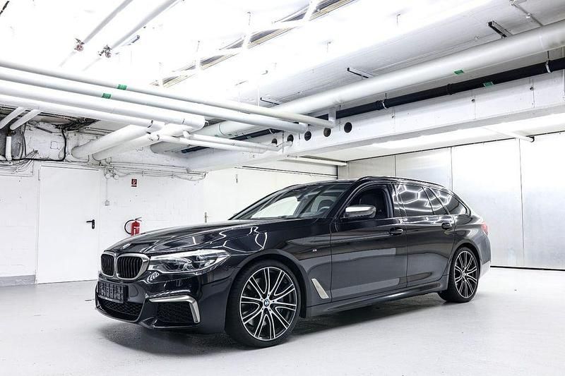 Gebraucht BMW M550 Performance 400 PS (294 kW) 2019 Schwarz Limousine