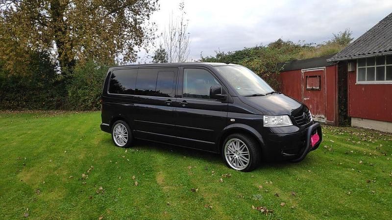 Schwarz Gebraucht 2008 VW Multivan United Van | 17.490 € (Teuer) - Bild 1/4