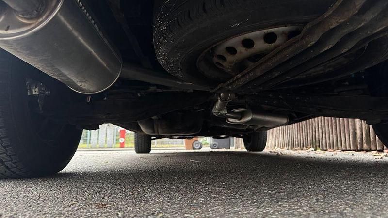 Gebraucht VW T4 102 PS (75 kW) 2001 Rot Van