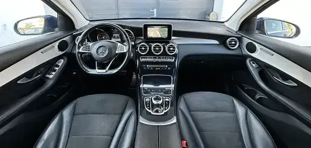 Gebraucht Mercedes GLC250 AMG line 204 PS (150 kW) 2018 Blau SUV
