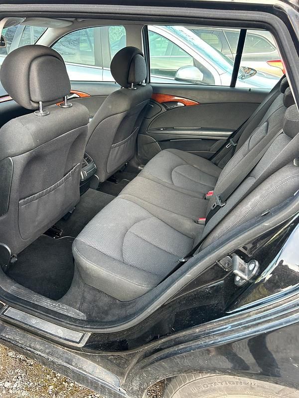 Gebraucht Mercedes E220 170 PS (125 kW) 2007 Schwarz Kombi