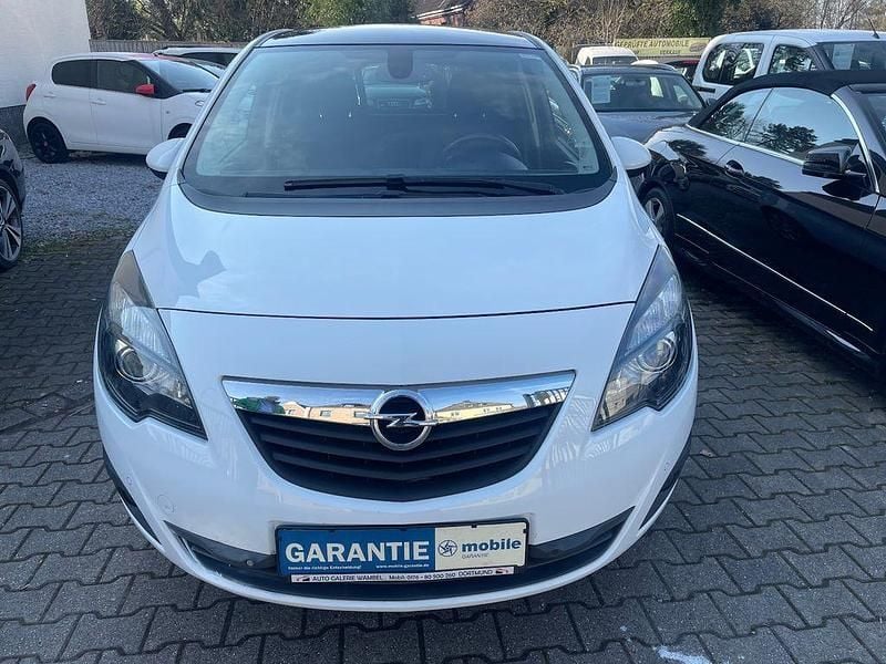 Gebraucht Opel Meriva 120 PS (88 kW) 2012 Weiß Van / Kleinbus