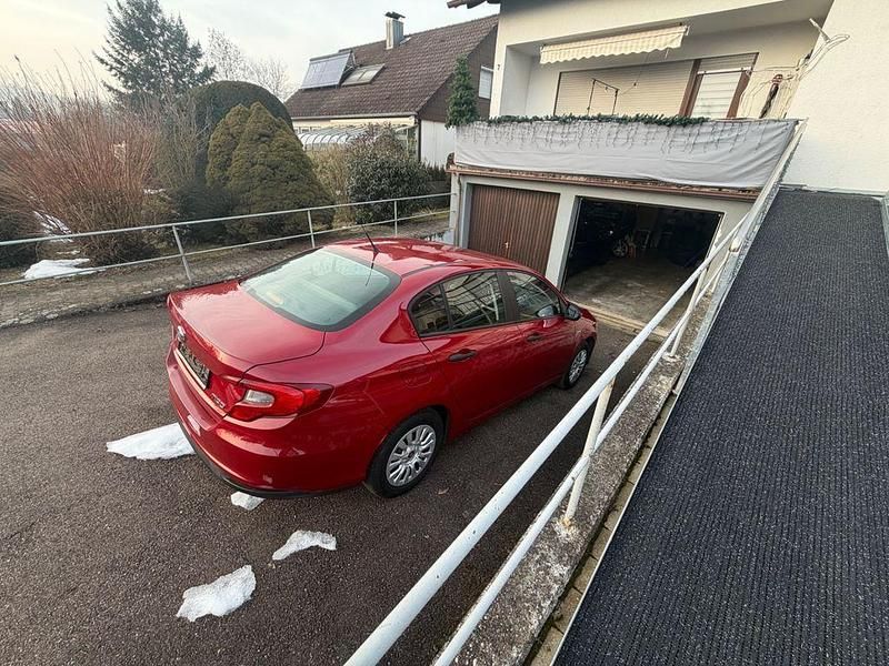 Gebraucht Fiat Tipo Pop 95 PS (69 kW) 2018 Rot Limousine