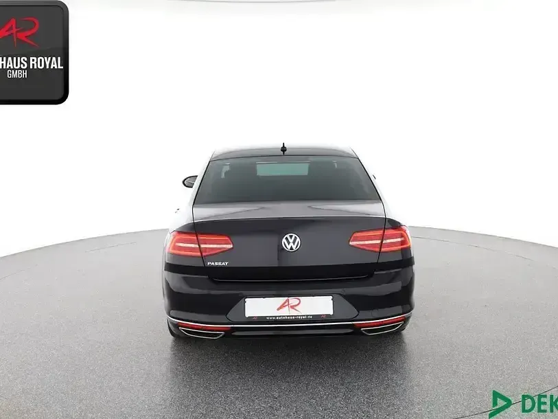 Second-hand VW Passat R-line 220 CP (161 kW) 2016 Negru Berlinǎ