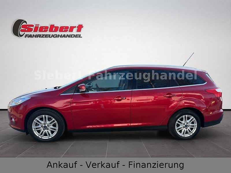 Gebraucht Ford Focus Titanium 163 PS (119 kW) 2014 Rot Limousine