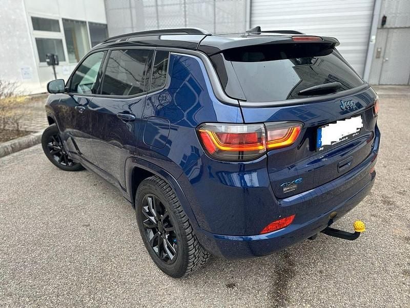 Second-hand Jeep Compass 179 CP (131 kW) 2022 Albastru SUV