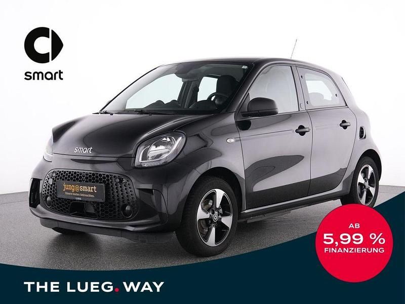Schwarz Gebraucht 2021 Smart ForFour Electric Drive Passion Limousine | 12.365 € (Teuer) - Bild 1/4