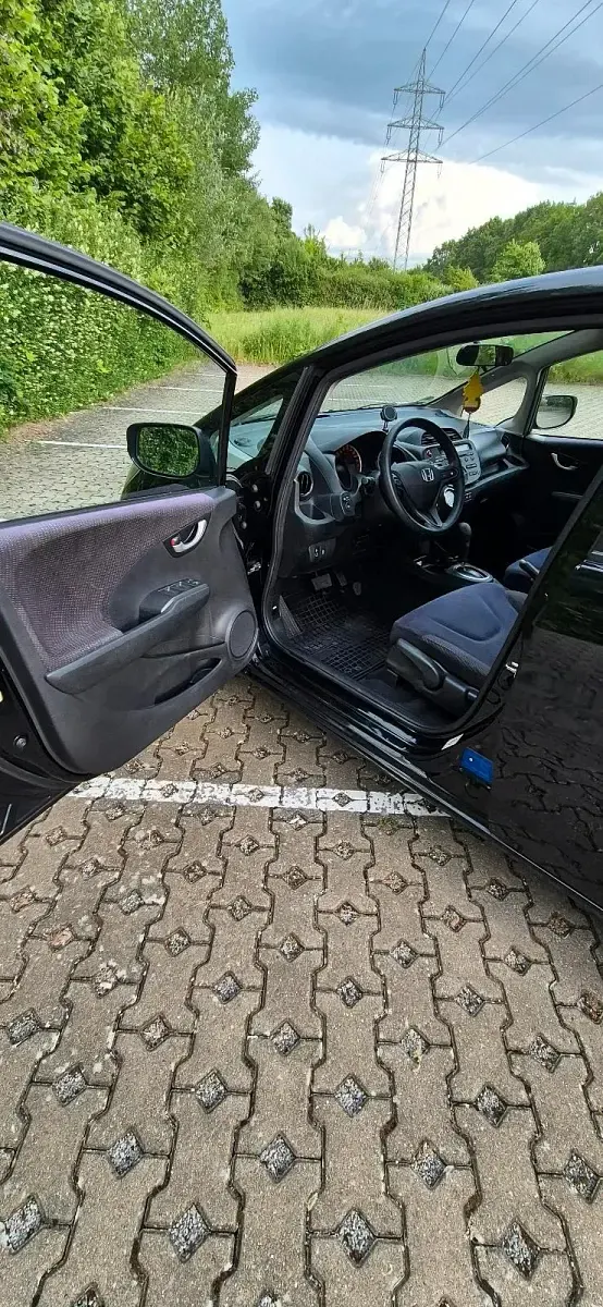 Gebraucht Honda Jazz 100 PS (73 kW) 2012 Schwarz Kleinwagen