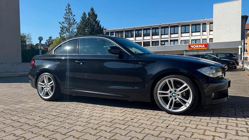 Gebraucht BMW 118 Coupé M Sport 143 PS (105 kW) 2010 Schwarz Coupé