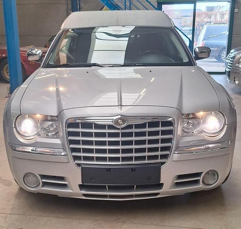 Gebraucht Chrysler 300C 218 PS (160 kW) 2011 Limousine