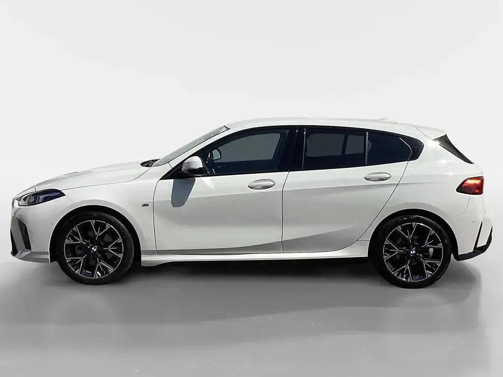 Gebraucht BMW 120 M Sport 156 PS (114 kW) 2025 Alpinweiß uni Kleinwagen