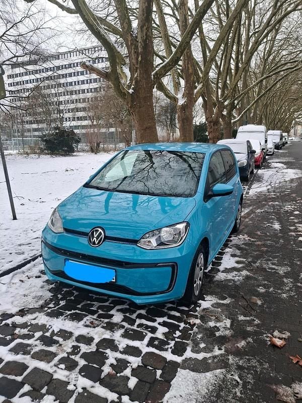 Blau Gebraucht 2022 VW e-up! Style Kleinwagen | 12.900 € (Guter Preis) - Bild 1/4