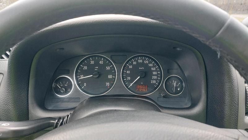 Gebraucht Opel Astra Njoy 103 PS (75 kW) 2004 Grau Limousine