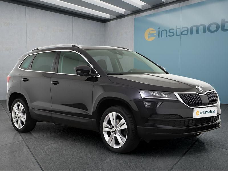 Schwarz Gebraucht 2019 Skoda Karoq SUV | 19.349 € (Guter Preis) - Bild 1/4