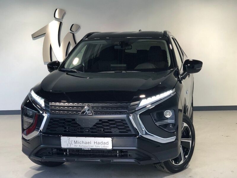 Schwarz Gebraucht 2024 Mitsubishi Eclipse Cross Basis SUV | 26.900 € (Fairer Preis) - Bild 1/4