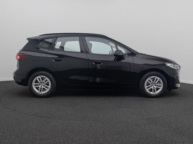 Gebraucht BMW 216 Active Tourer Shadowline 122 PS (89 kW) 2025 Schwarz 2668schwarz Van / Kleinbus