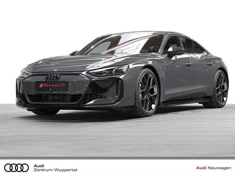 Nimbusgrau perleffekt Neu 2025 Audi e-tron Performance SUV | 179.980 € - Bild 1/4