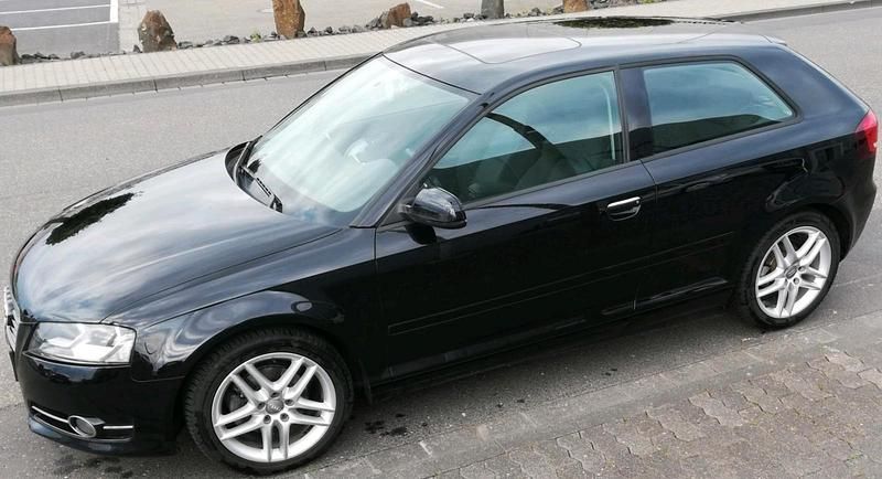Schwarz Gebraucht 2012 Audi A3 Ambition Limousine | 5.500 € (Guter Preis) - Bild 1/4
