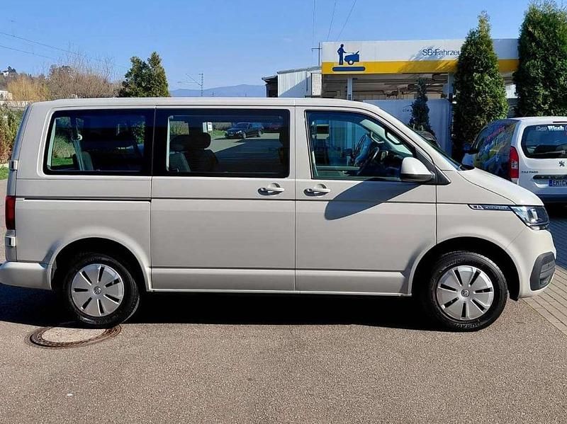 Gebraucht VW Caravelle Comfortline 150 PS (110 kW) 2020 Ascotgrau Van