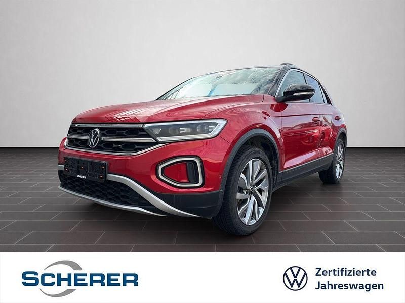 Kings redmetallic/schwarz (metallic) Gebraucht 2024 VW T-Roc IQ Drive SUV | 24.880 € (Superpreis) - Bild 1/4